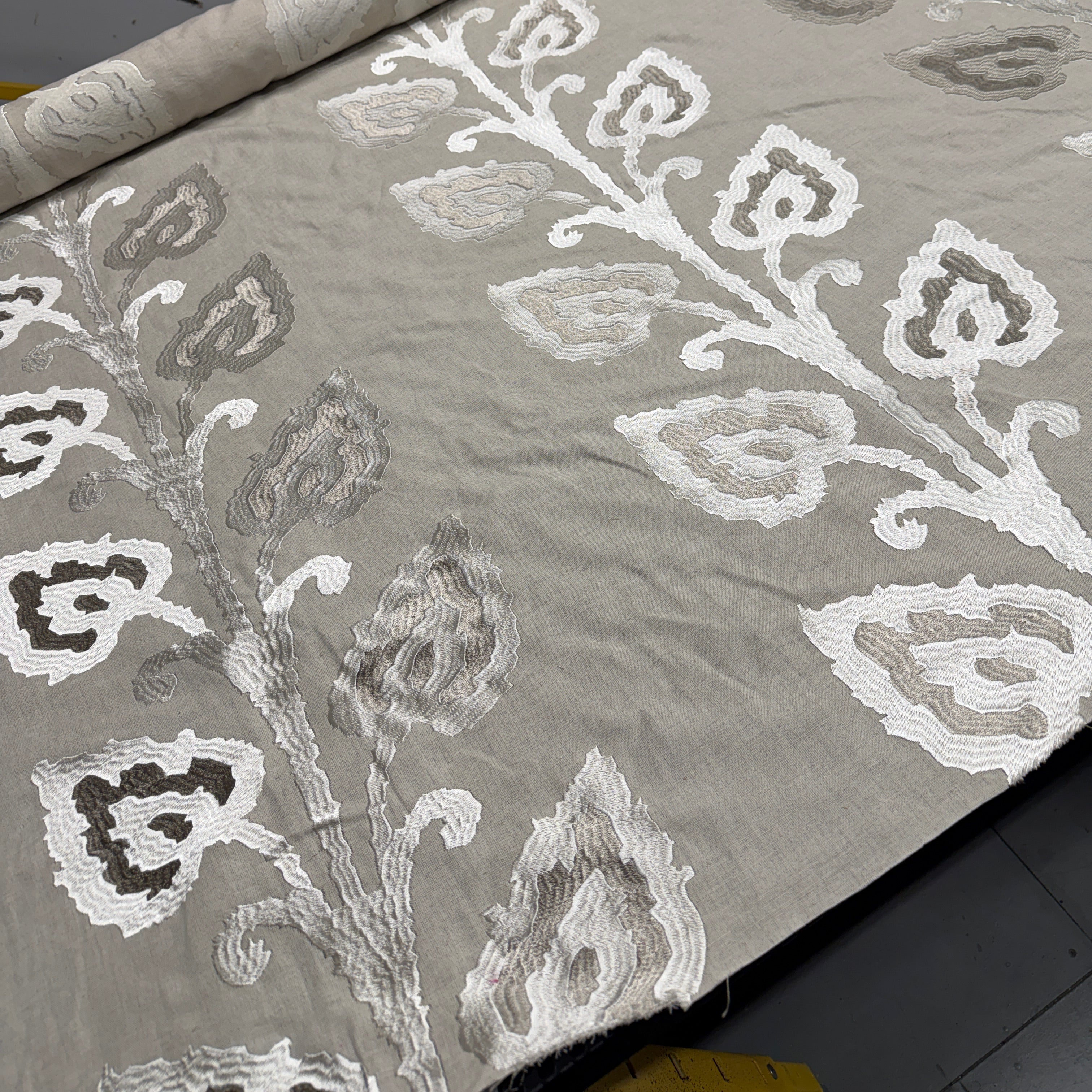 0463 Fabric Silver-Stone