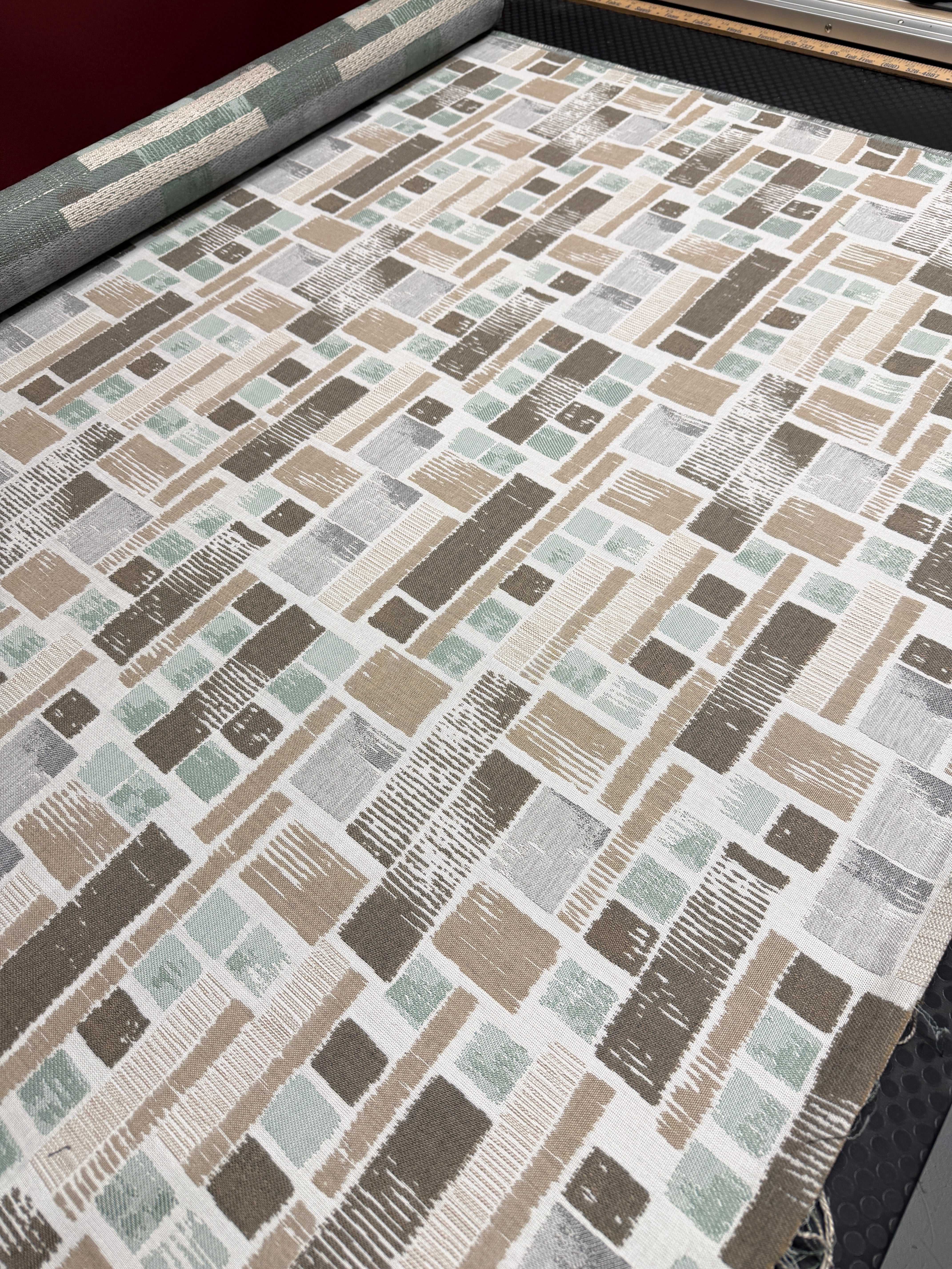 0560 Fabric Pattern Brown