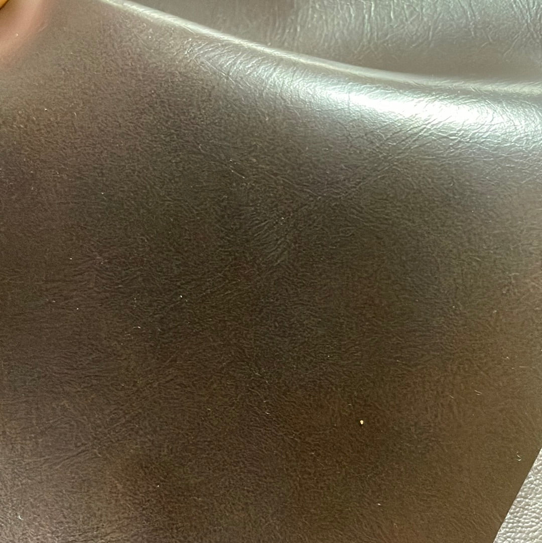 0061 Dark Brown Vinyl