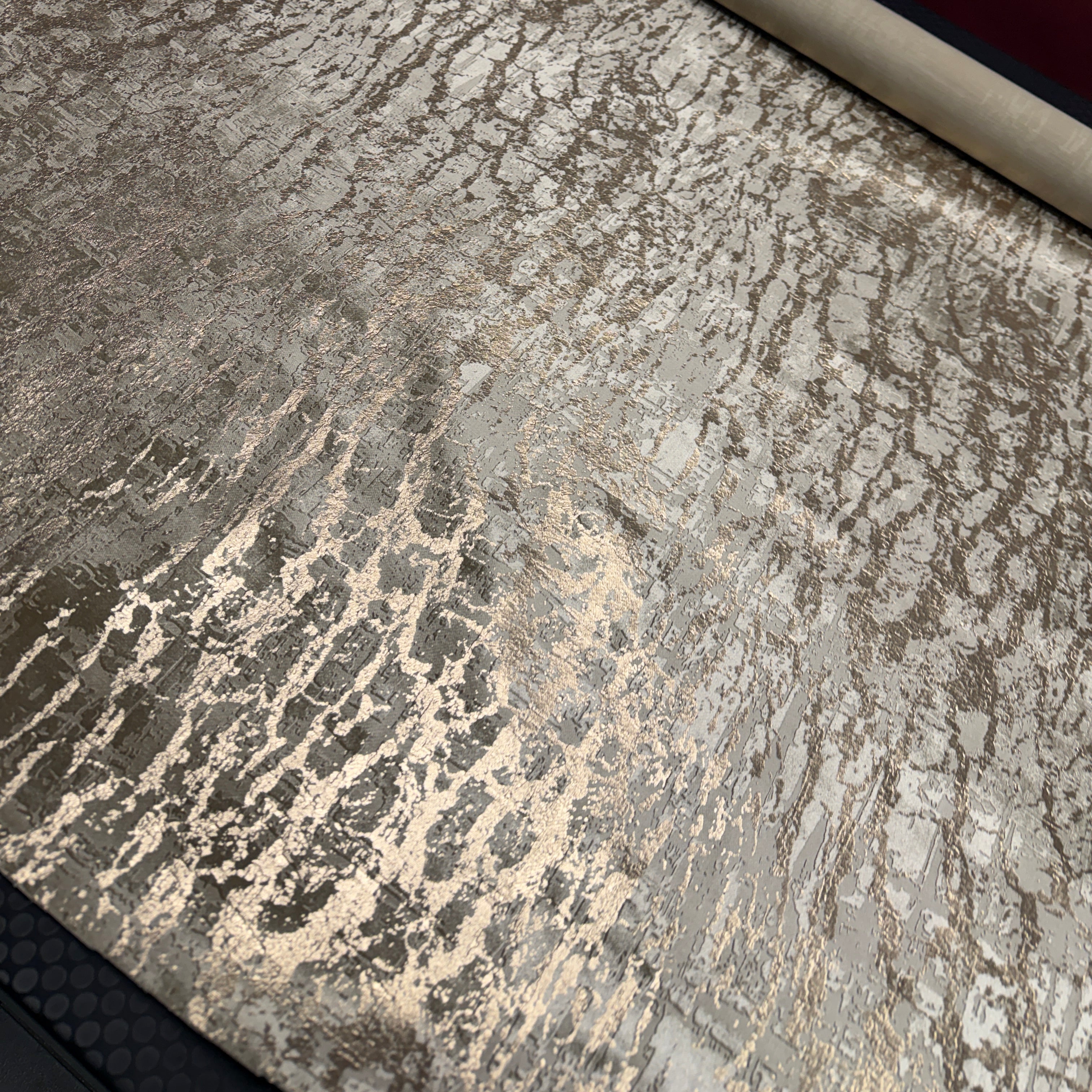 0564 Metallic Overlay Fabric