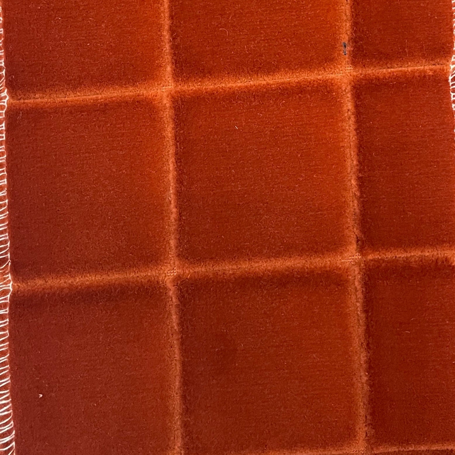 0434 Velvet Checked Glow