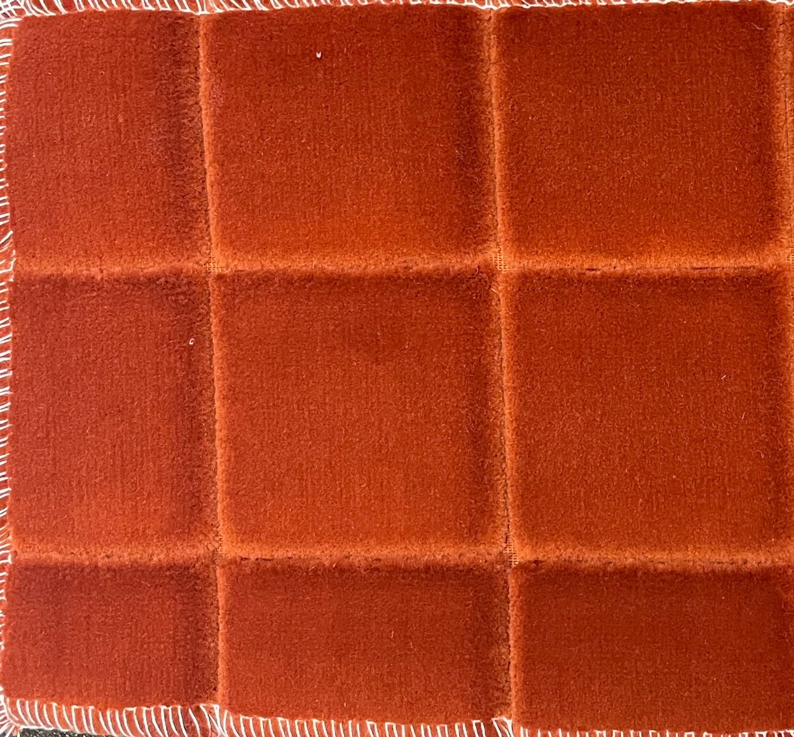 0434 Velvet Checked Glow