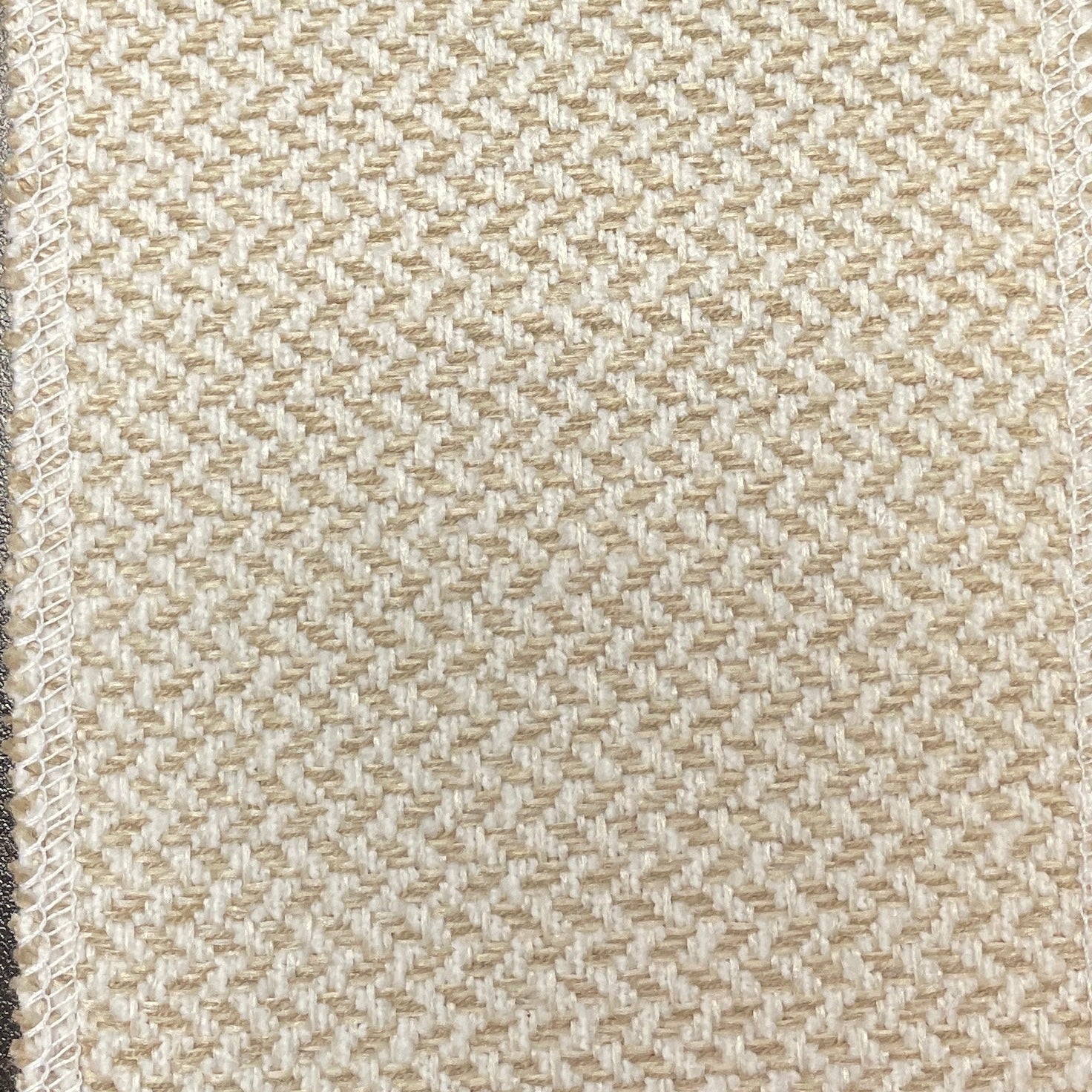 0470 Fabric Ivory Basket