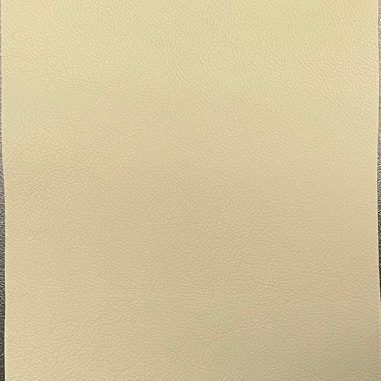 0656 Light Cream Genuine Leather