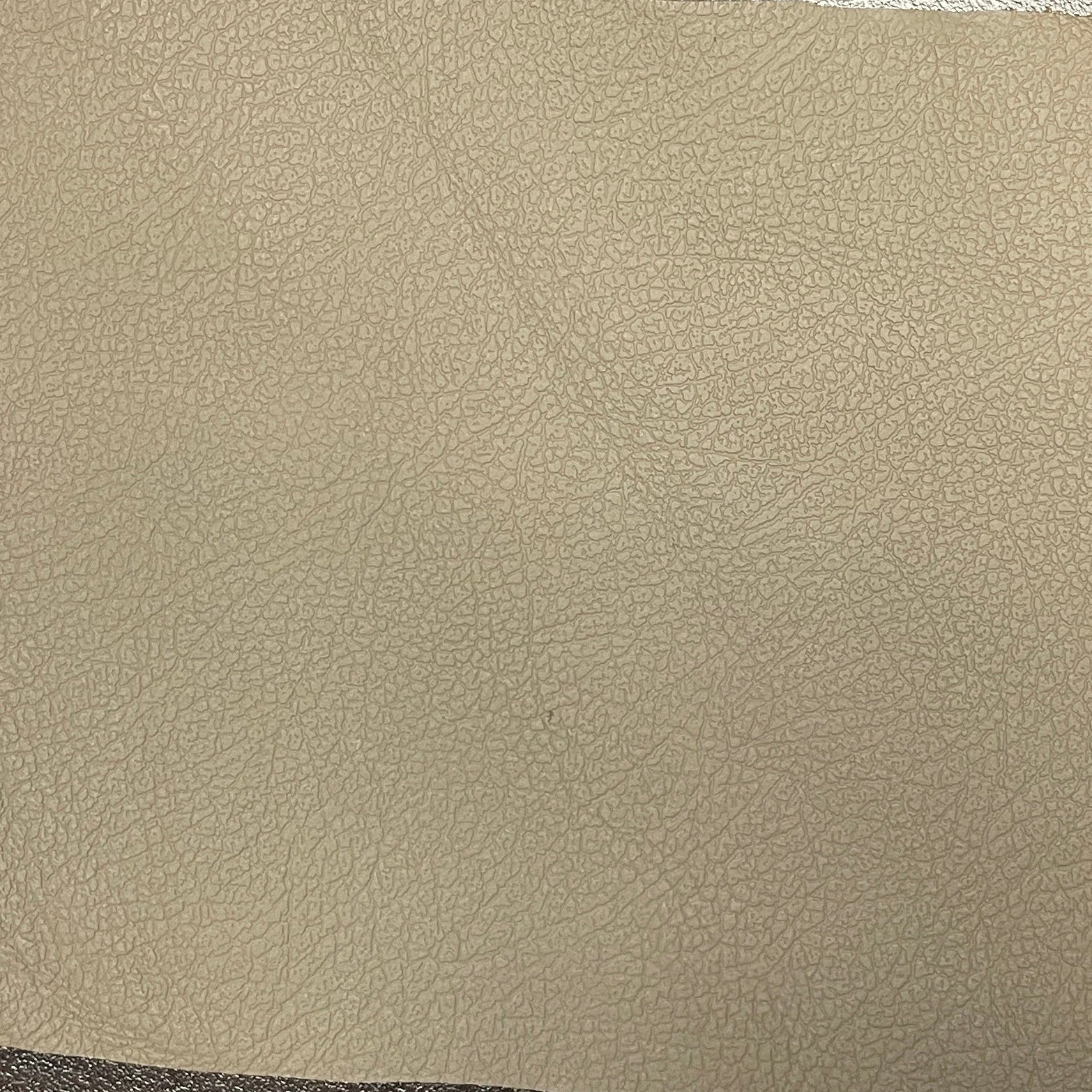 0675 Urban Alloy Genuine Leather