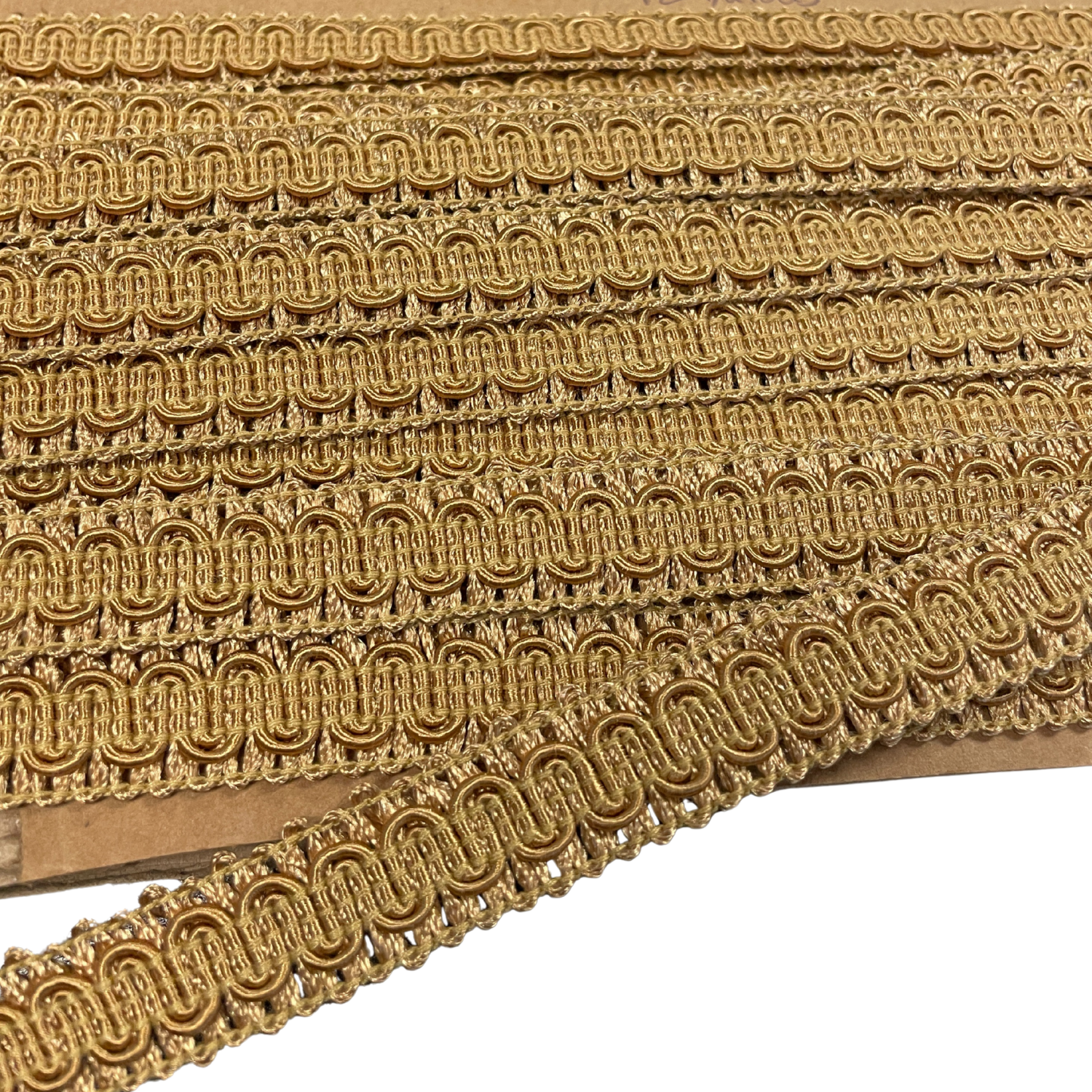 NC28056 Scroll Gimp Trimming 230