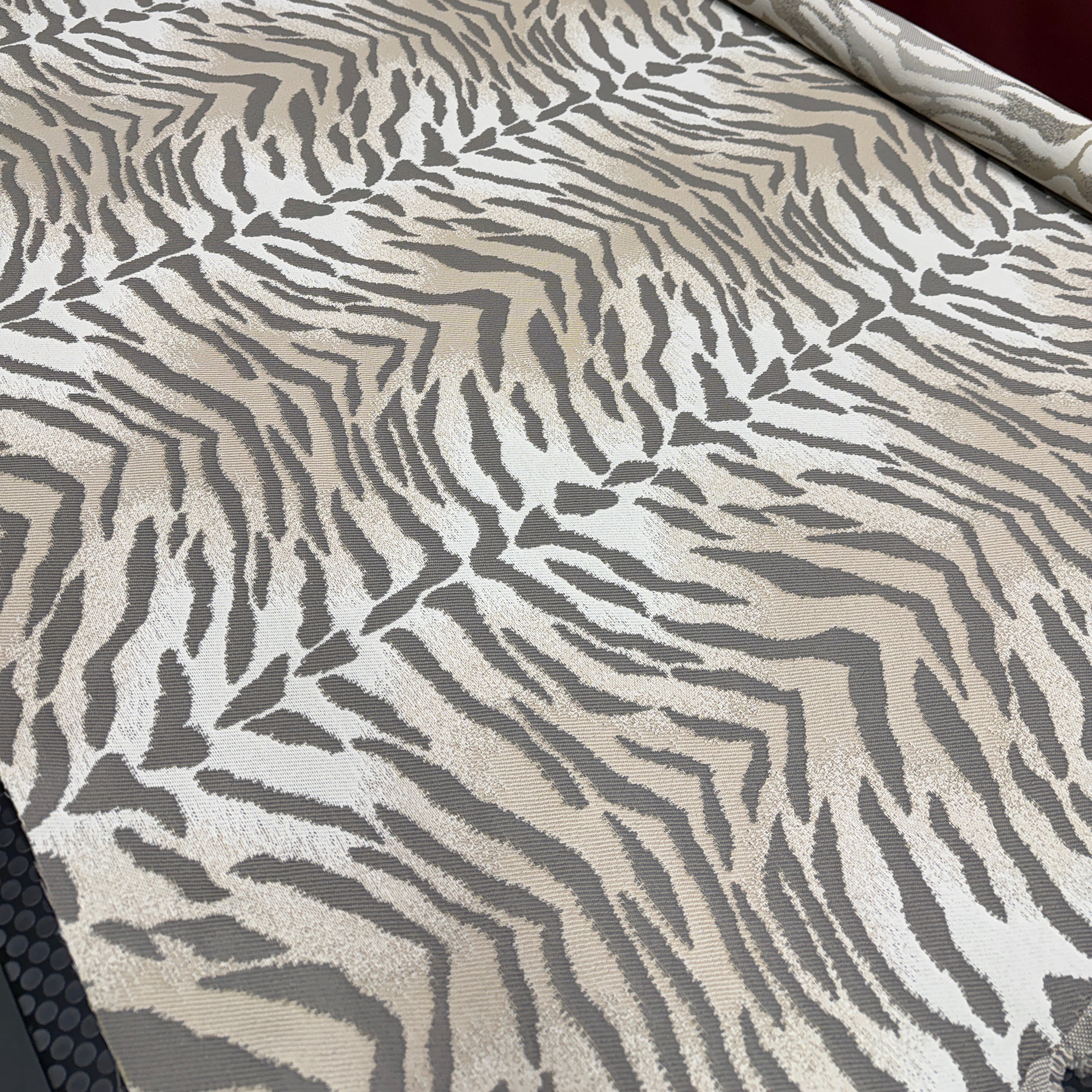 0456 Fabric Zebra Taupe