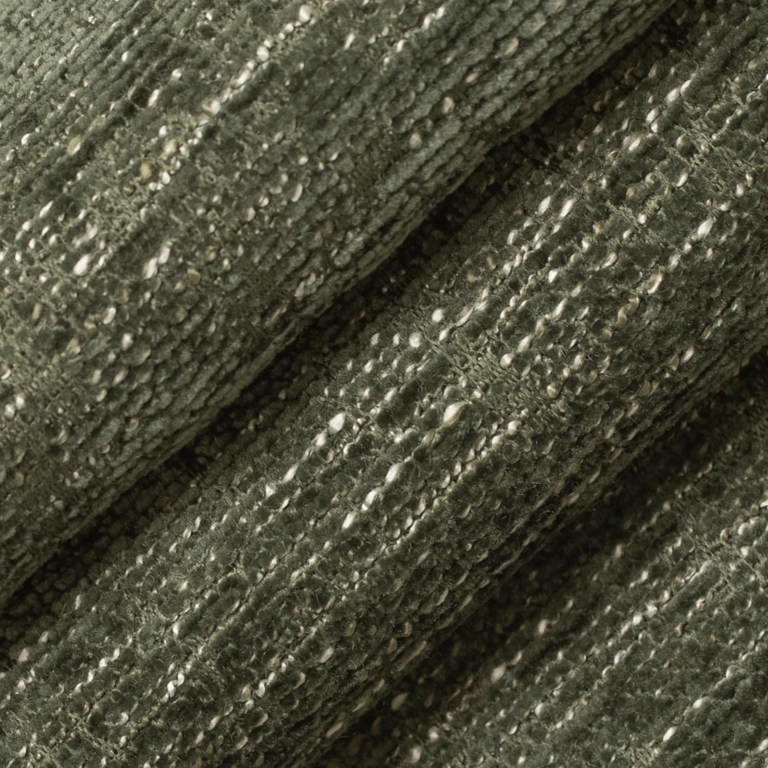 0833 CB700-498