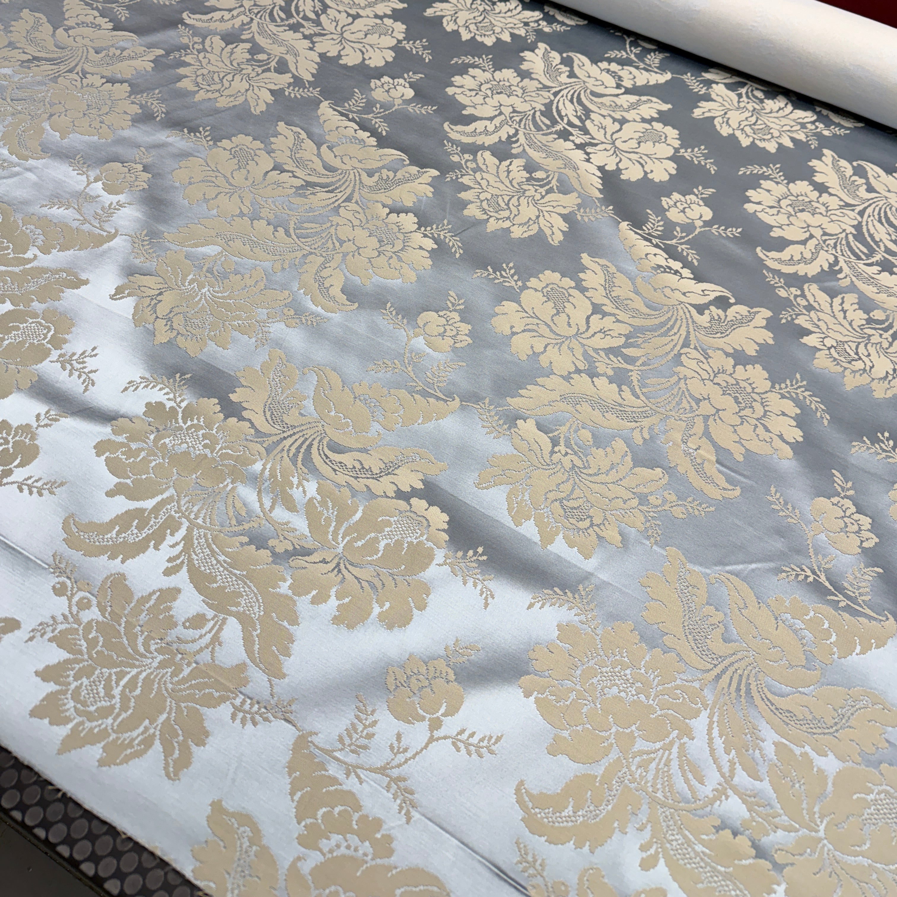 0540 Silver Crest Jacquard