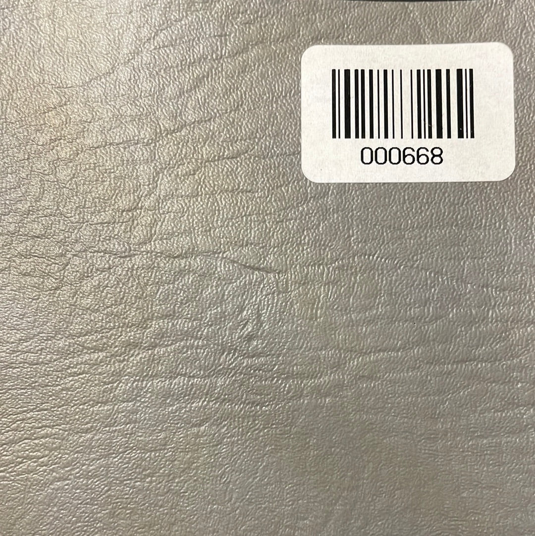 668 Vinyl Grey